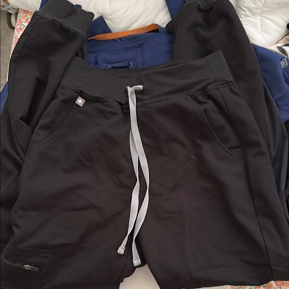 Figs Black Jogger scrub pants
